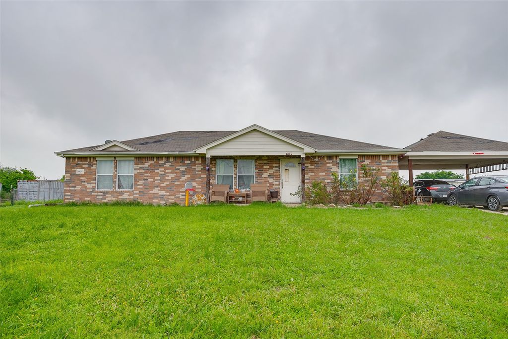 9124 Alabama Street, Joshua, TX 76058