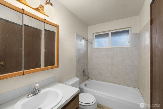 1413 Index Avenue NE, Renton, WA 98058