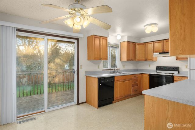 1413 Index Avenue NE, Renton, WA 98058