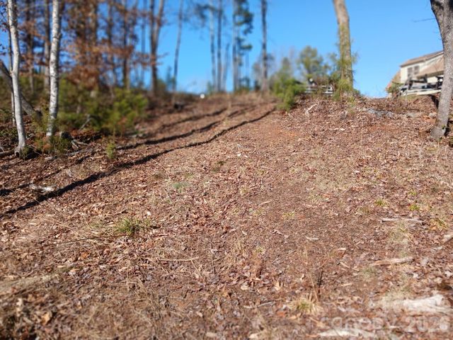 5747 Lake Pointe Drive, Granite Falls, NC 28630