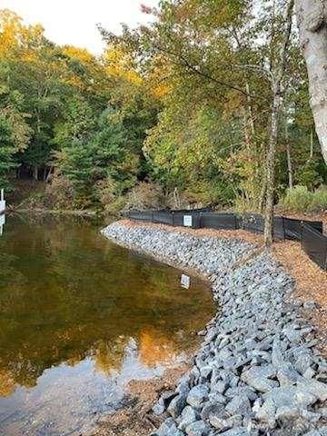 5747 Lake Pointe Drive, Granite Falls, NC 28630