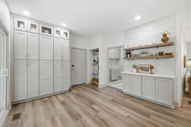 2628 Shorehaven DR, Virginia Beach, VA 23454