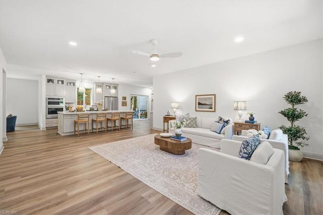2628 Shorehaven DR, Virginia Beach, VA 23454