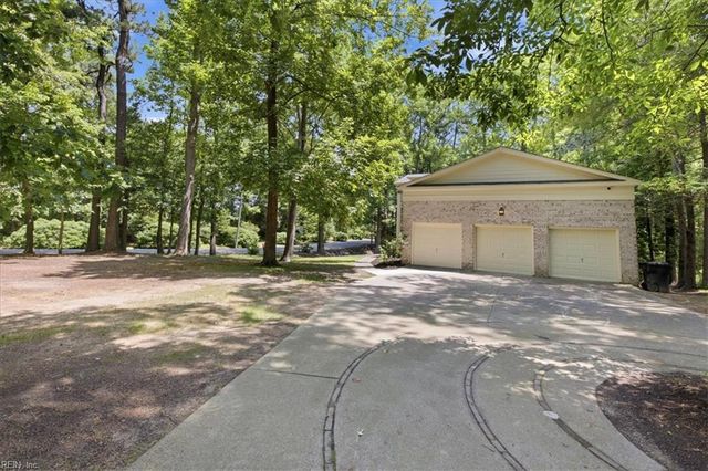 2628 Shorehaven DR, Virginia Beach, VA 23454