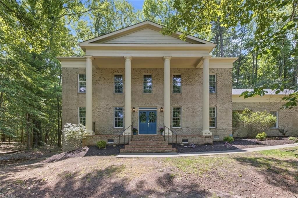 2628 Shorehaven DR, Virginia Beach, VA 23454