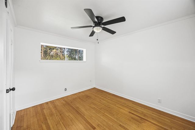 10259 Old Orchard Road, La Porte, TX 77571