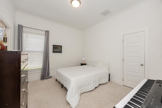 10151 Oak Colony Dr, Baton Rouge, LA 70817