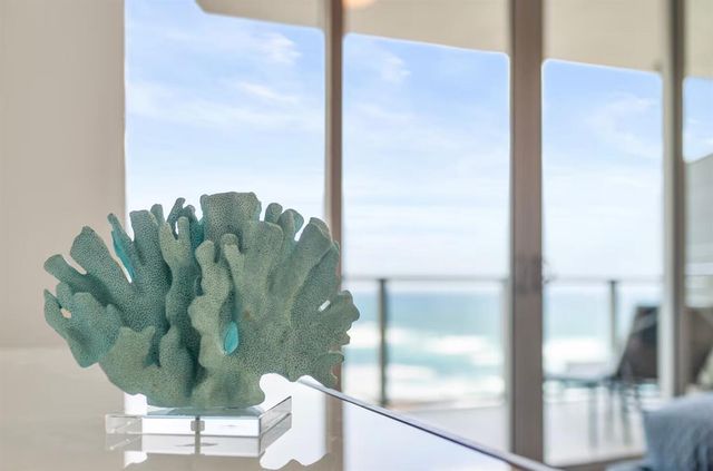 3100 N OCEAN Drive H-1401, Singer Island, FL 33404