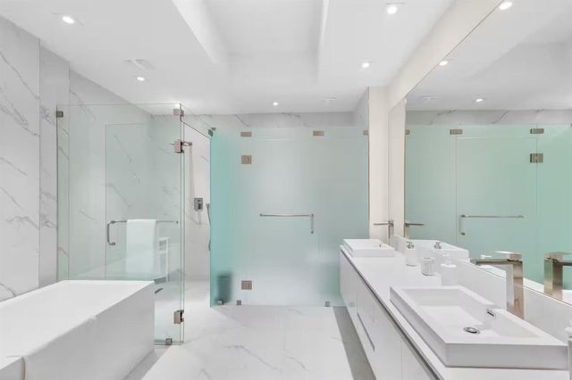 3100 N OCEAN Drive H-1401, Singer Island, FL 33404