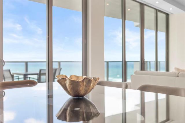3100 N OCEAN Drive H-1401, Singer Island, FL 33404