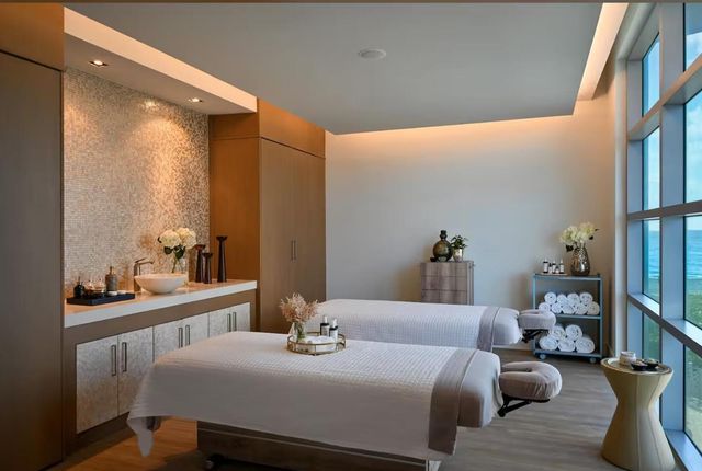 3100 N OCEAN Drive H-1401, Singer Island, FL 33404