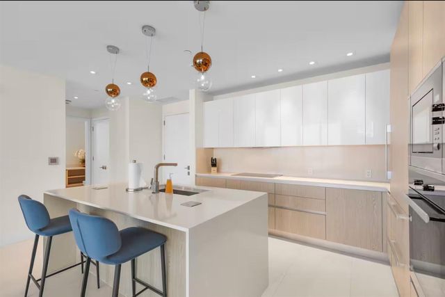 3100 N OCEAN Drive H-1401, Singer Island, FL 33404