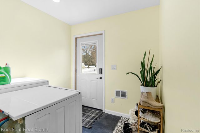 1268 E Dodge Road, Thetford Township, MI 48458