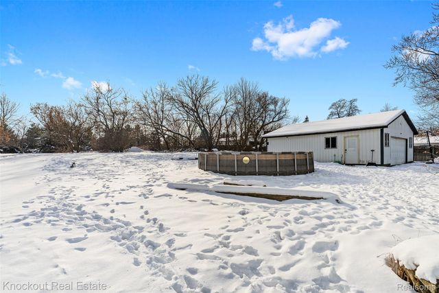 1268 E Dodge Road, Thetford Township, MI 48458