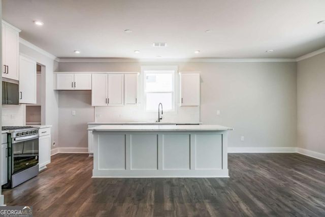 180 Henley Street, Canton, GA 30114
