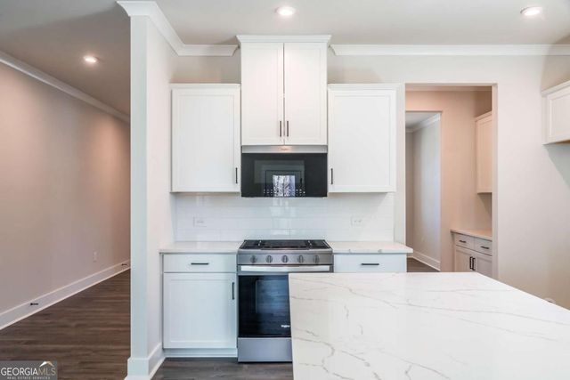 180 Henley Street, Canton, GA 30114