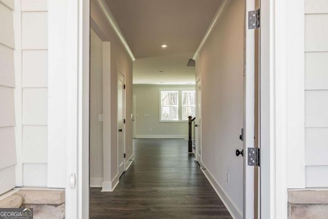 180 Henley Street, Canton, GA 30114