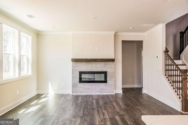 180 Henley Street, Canton, GA 30114