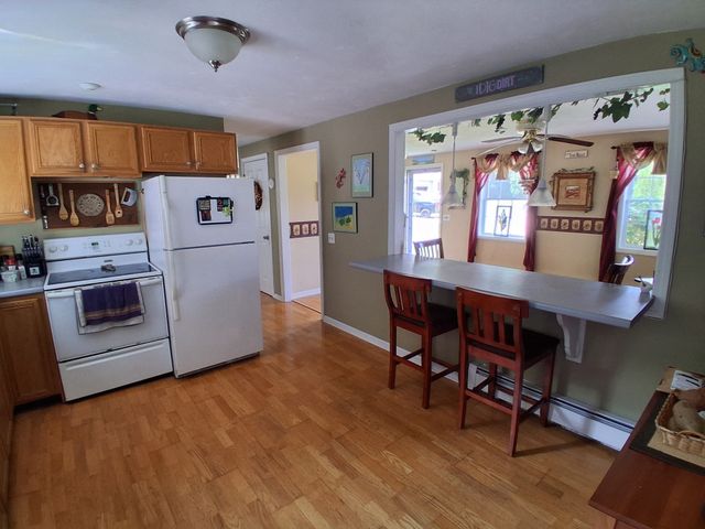 10 Marcam Village Rd 10, Oxford, MA 01537