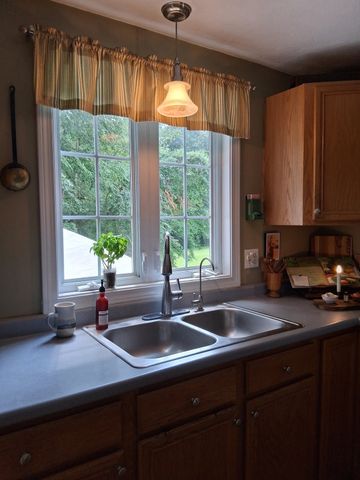 10 Marcam Village Rd 10, Oxford, MA 01537