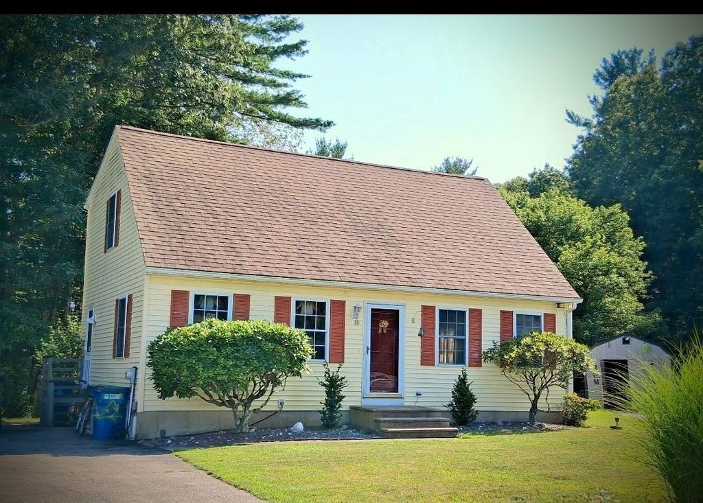 10 Marcam Village Rd 10, Oxford, MA 01537