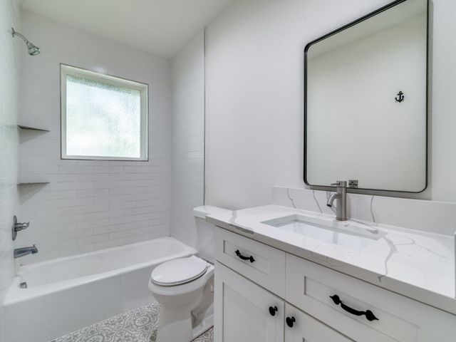 4409 Skyline Drive, Rowlett, TX 75088