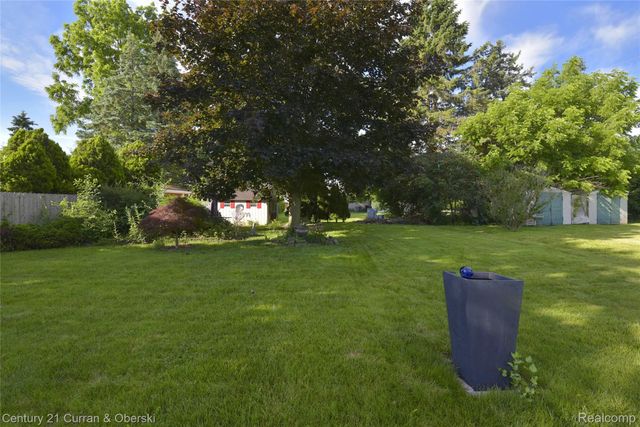45331 Rector Drive, Canton Charter Township, MI 48188
