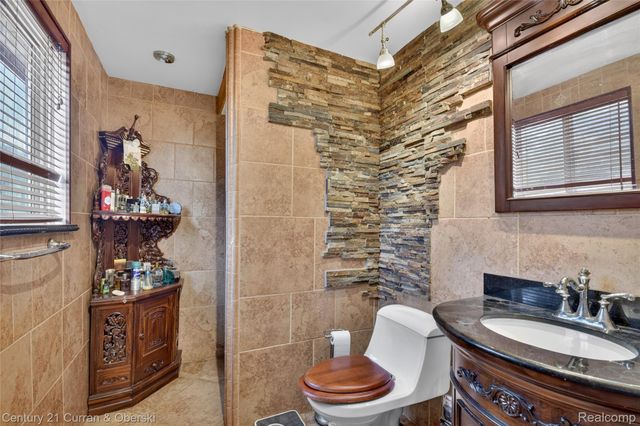 45331 Rector Drive, Canton Charter Township, MI 48188