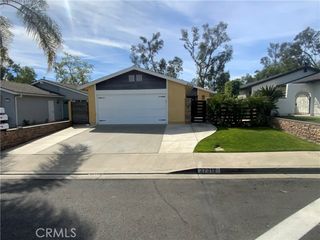 27312 Las Nieves, Mission Viejo, CA 92691