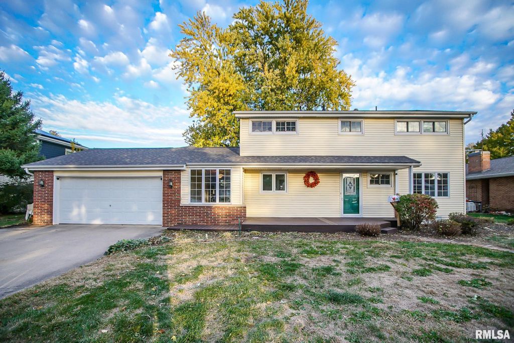 120 N INDIANA Street, Morton, IL 61550