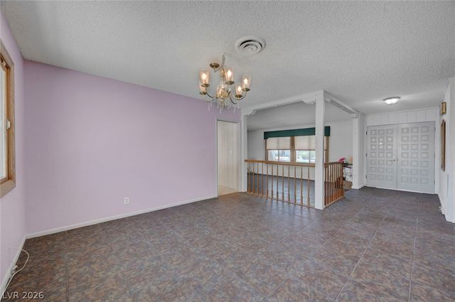 1900 Stonehaven Drive, Las Vegas, NV 89108