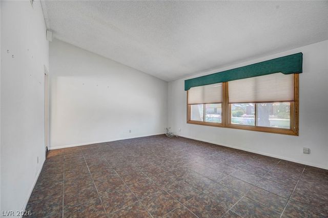1900 Stonehaven Drive, Las Vegas, NV 89108