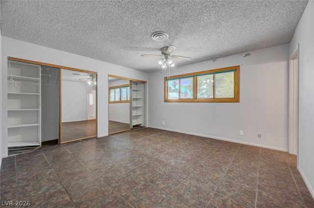 1900 Stonehaven Drive, Las Vegas, NV 89108