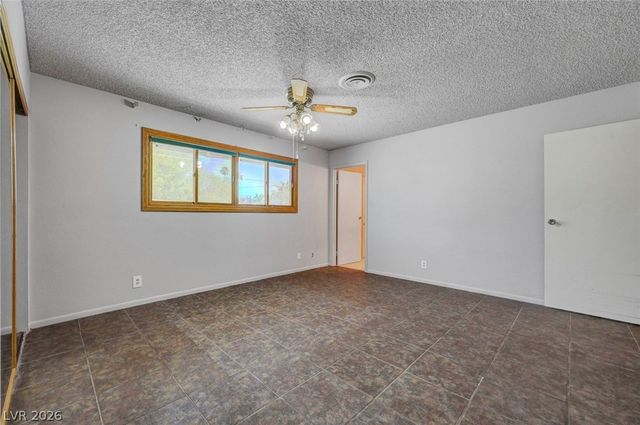 1900 Stonehaven Drive, Las Vegas, NV 89108
