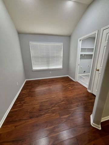 708 Ranier LN, Round Rock, TX 78665