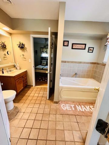 20 Neversink Drive, Newburgh, NY 12550