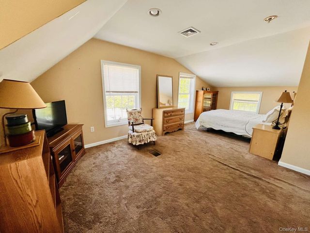 20 Neversink Drive, Newburgh, NY 12550