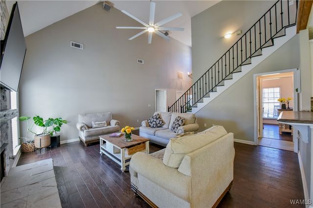 13525 13525 Vineyard Way, Northport, AL 35475