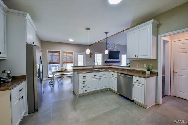 13525 13525 Vineyard Way, Northport, AL 35475