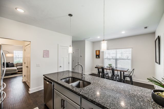 2440 Sayerville Ave, Old Hickory, TN 37138