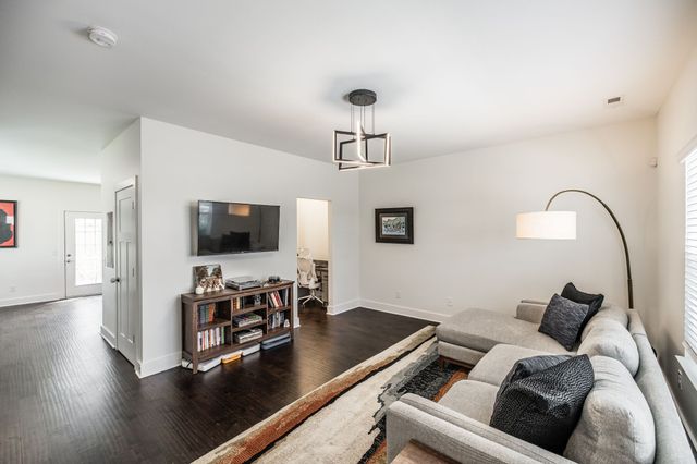 2440 Sayerville Ave, Old Hickory, TN 37138