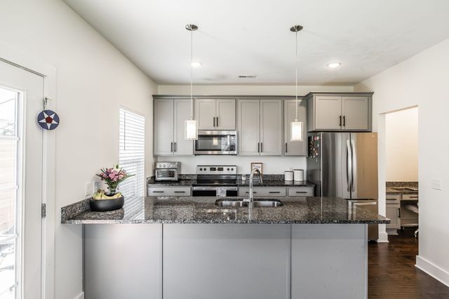 2440 Sayerville Ave, Old Hickory, TN 37138