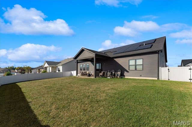 3163 Ashley Drive, Glen Carbon, IL 62034