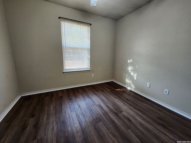 1146 MISTY ACRES DR, New Braunfels, TX 78130