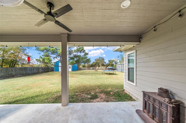 14073 Overstreet Drive, Willis, TX 77318