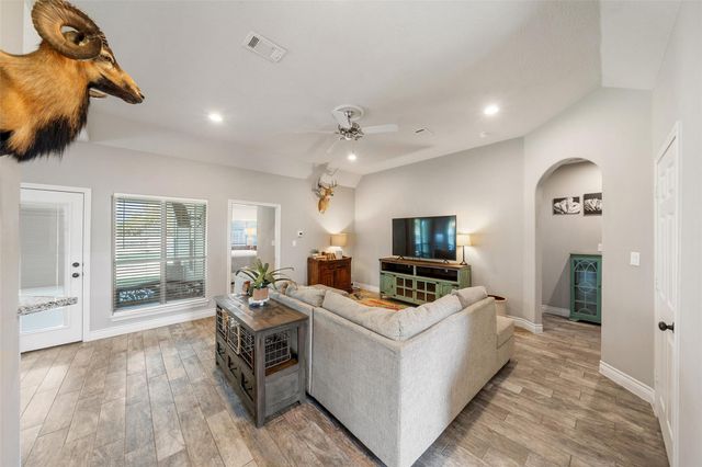 14073 Overstreet Drive, Willis, TX 77318