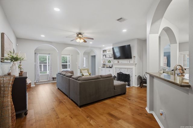 539 Parkmont Ct, San Antonio, TX 78258