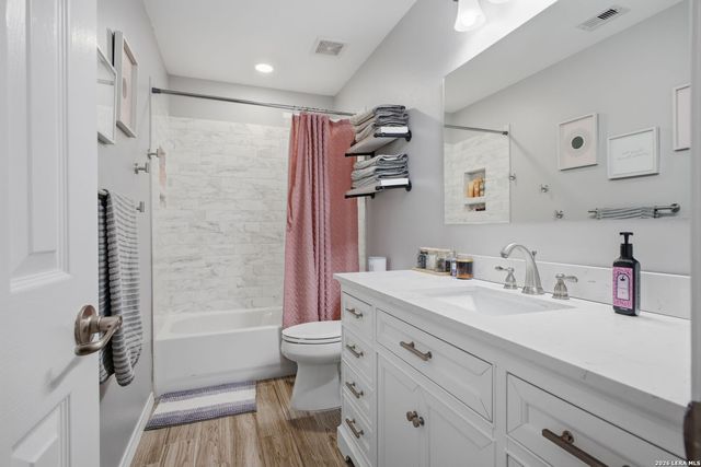 539 Parkmont Ct, San Antonio, TX 78258