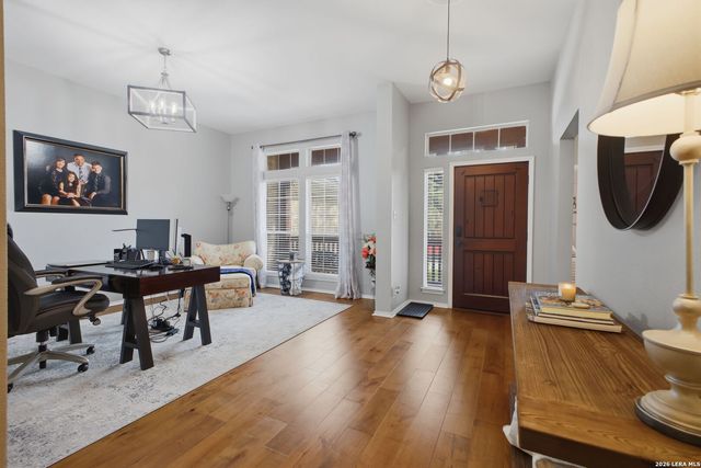 539 Parkmont Ct, San Antonio, TX 78258