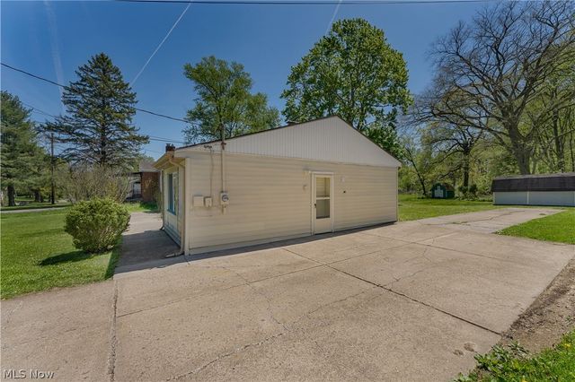 4365 Burkey Road, Austintown, OH 44515